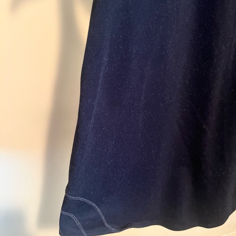 Oiselle Black Tank Top Classic Sleeveless Design - Picture 3 of 4